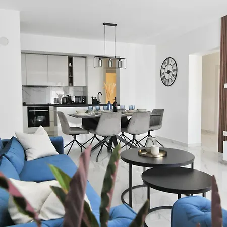Katarina Apartment *